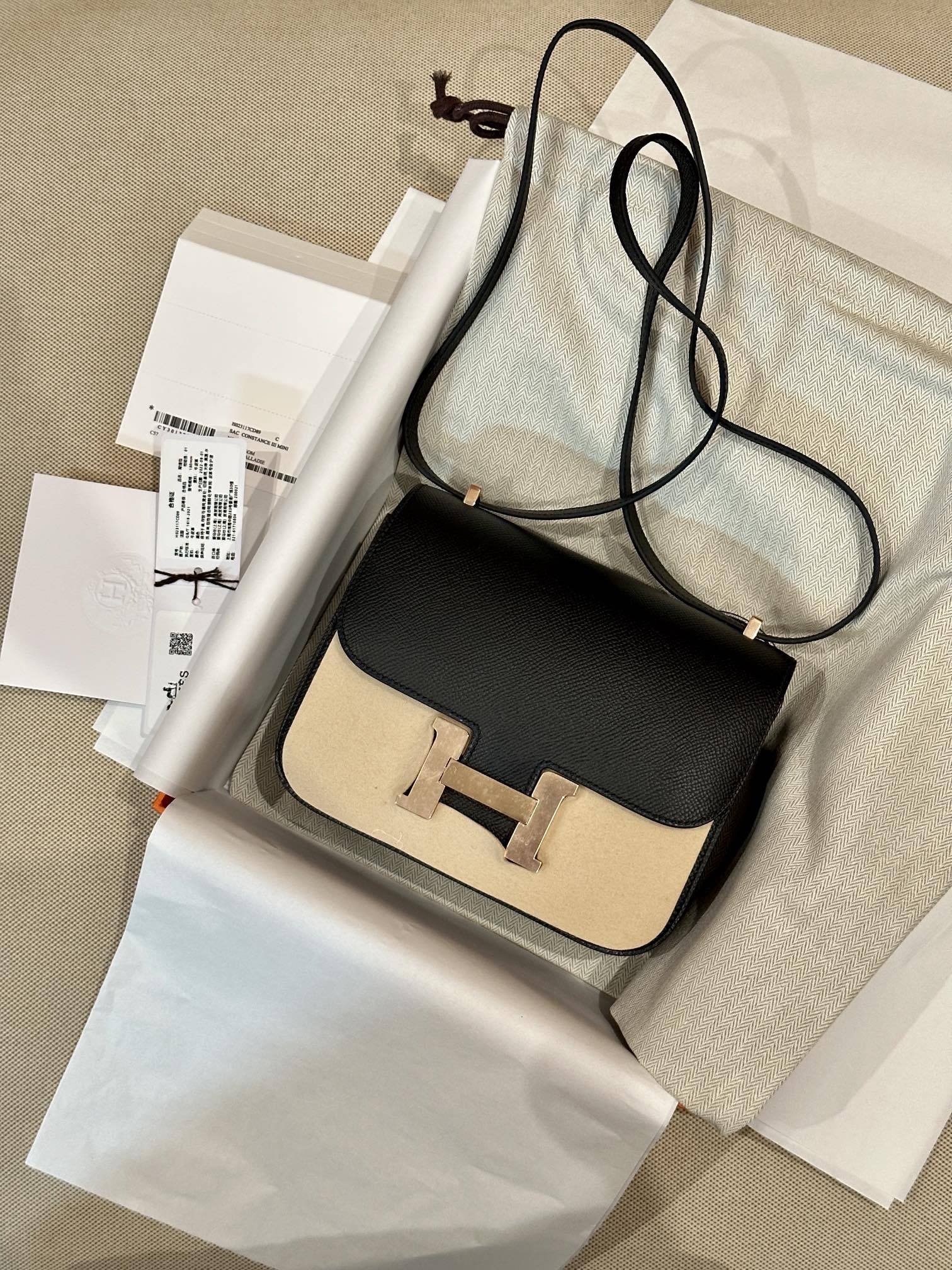 エルメス「Hermès」コンスタンスミニバッグ