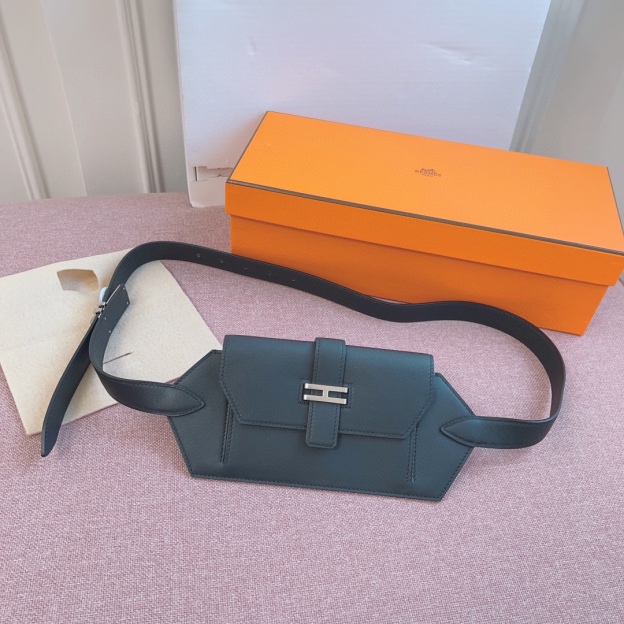 エルメス「Hermès」エラン ポケット 24ベルトポーチ