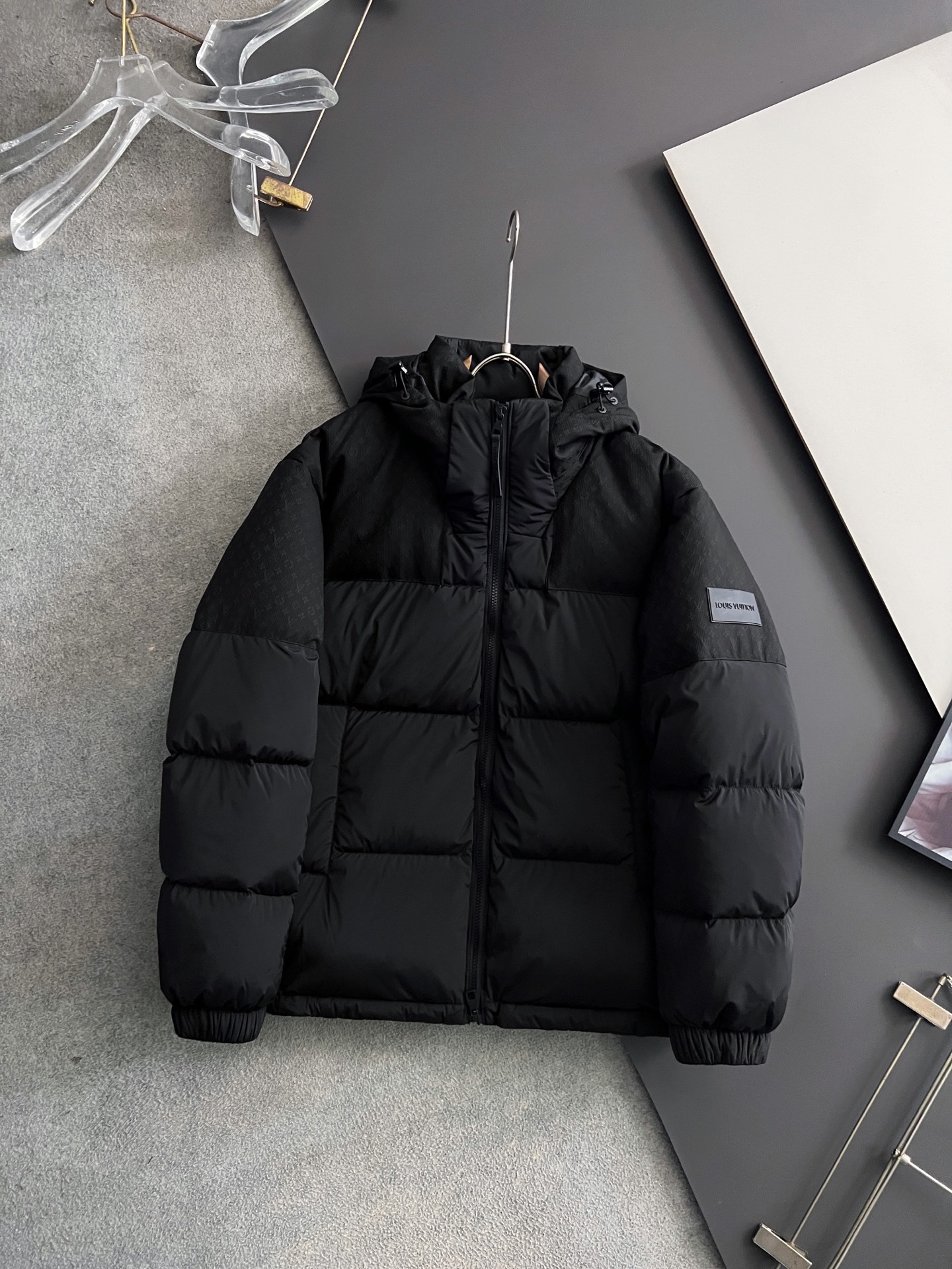 エルメス「Hermès」ダウンジャケット