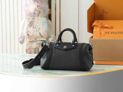 ルイ・ヴィトン「Louis Vuitton」BIKER PM ショルダーバッグ