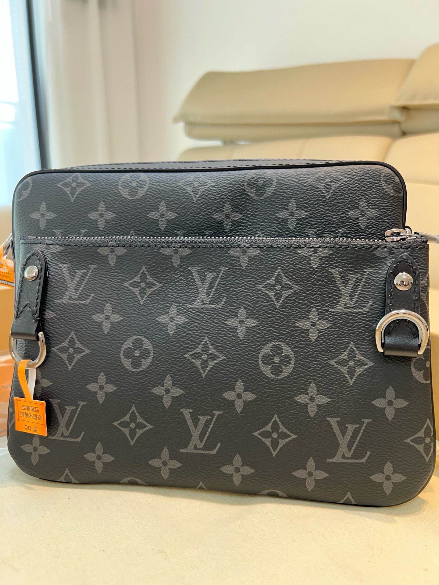 ルイ・ヴィトン「Louis Vuitton」Monogram Eclipse Reverse Trio メッセンジャーバッグ