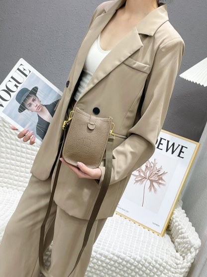 エルメス「Hermès」エブリン ミニ 12.5CM バッグ 15色「EVELYNE MINI BAG」