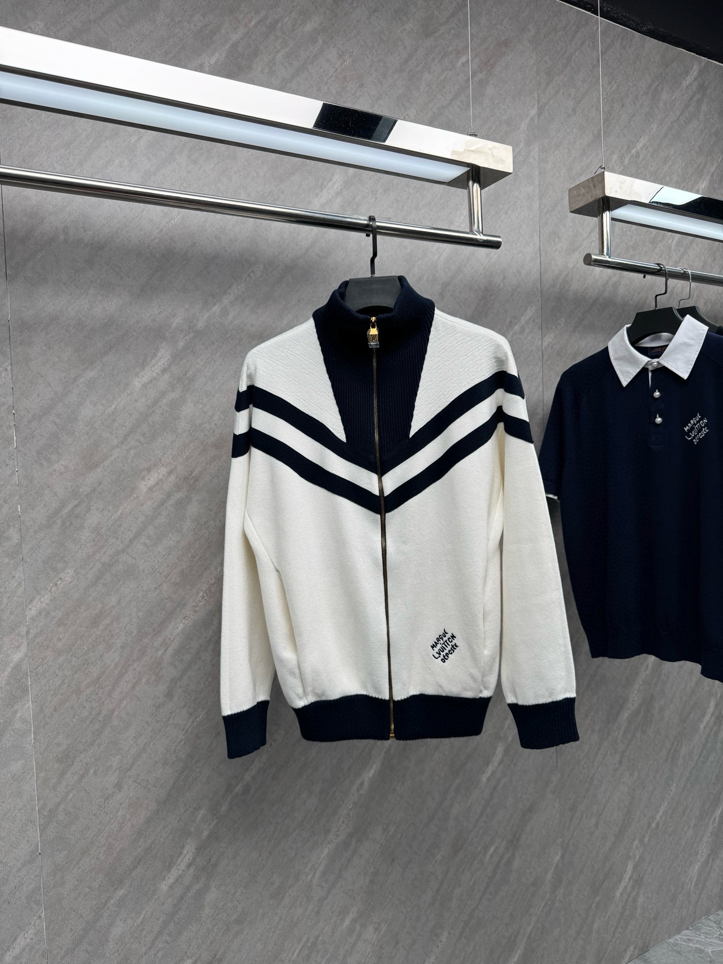 ルイ・ヴィトン「Louis Vuitton」ニットスタンドカラー 拼接ニット