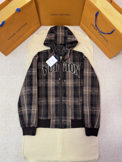 ルイ・ヴィトン「Louis Vuitton」モノグラム エンブレム ジャカード プルオーバー