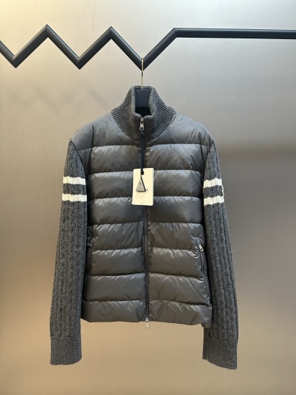 モンクレール「Moncler」rezesse ダウンジャケット