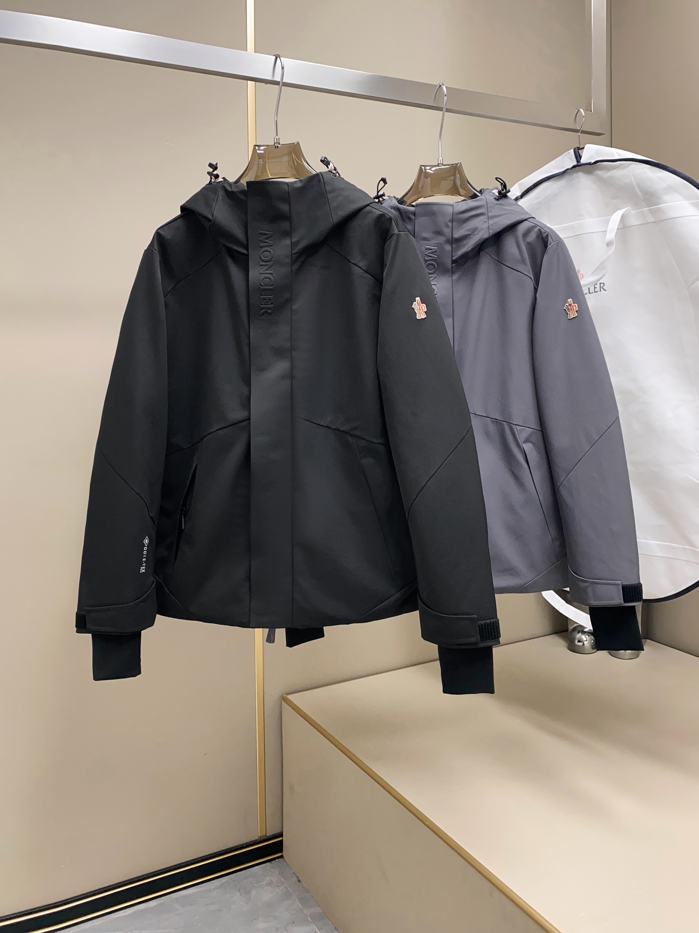 モンクレール「Moncler」GRENOBLE テディフリース ダウンピーコート