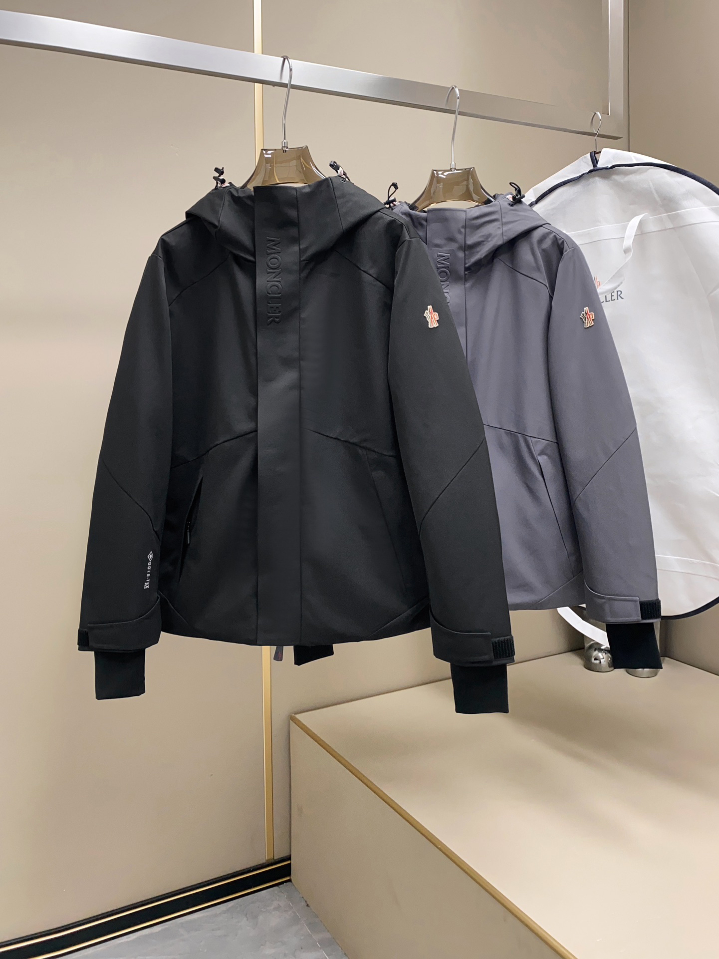 モンクレール「Moncler」GRENOBLE テディフリース ダウンピーコート