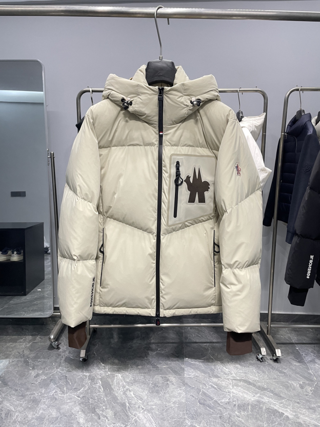 モンクレール「Moncler」Valserine GORE-TEXラミネートパッチワークスキーダウンジャケット