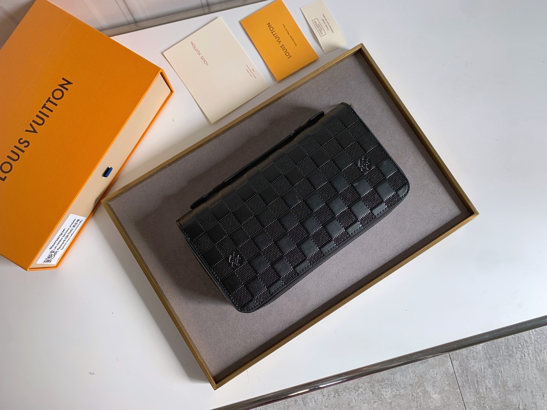 ルイ・ヴィトン「Louis Vuitton」ジッピー･ウォレット 