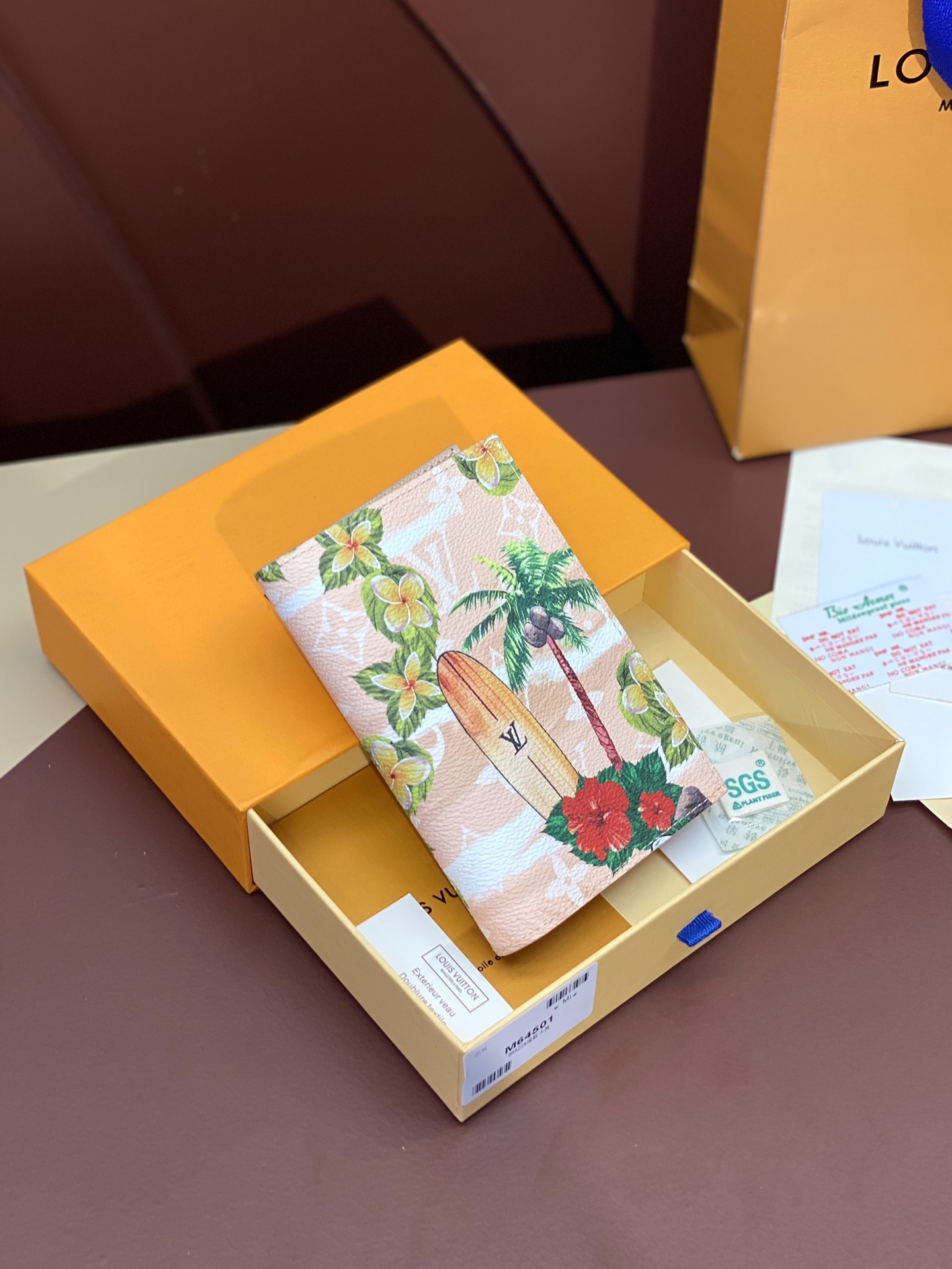 ルイ・ヴィトン「Louis Vuitton」ポルトフォイユ･ブラザ ウォレット「夏の風情プリント」