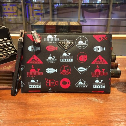 プラダ「Prada」2025春夏 リミテッドコレクション レザーポシェット ハンドバッグ