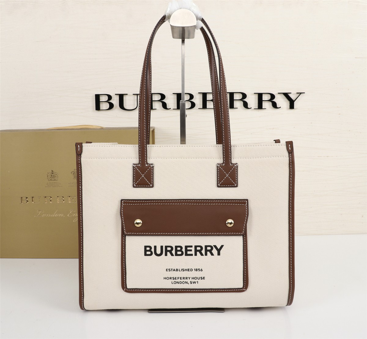 バーバリー「Burberry」ツートーンキャンバス＆レザートートバッグ