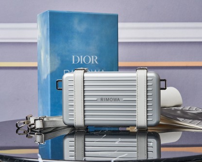 「コラボモデル」DIOR & RIMOWA ミニトランク バッグ