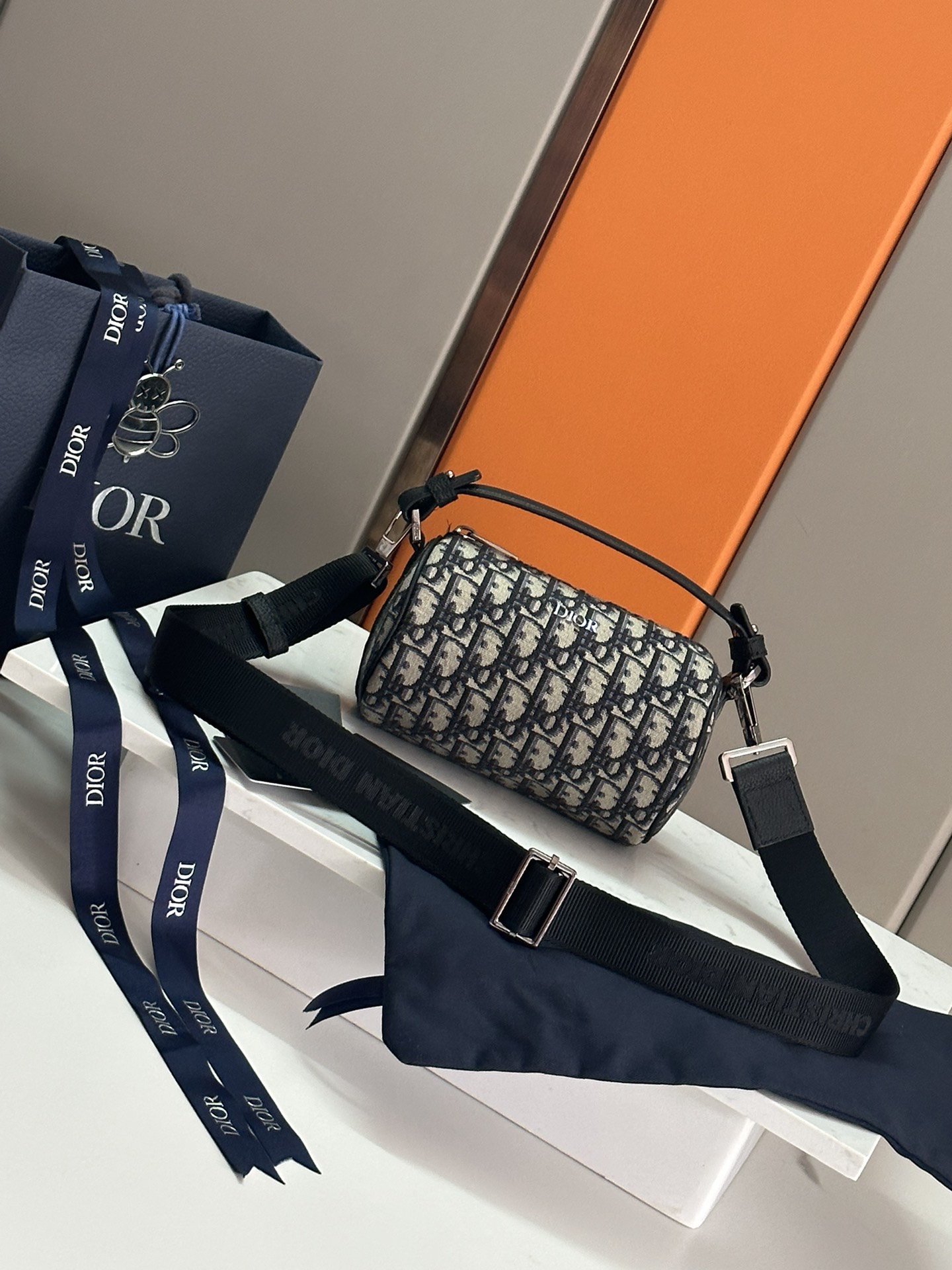 ディオール「Dior」Oblique Roller Bag ハンドバッグ