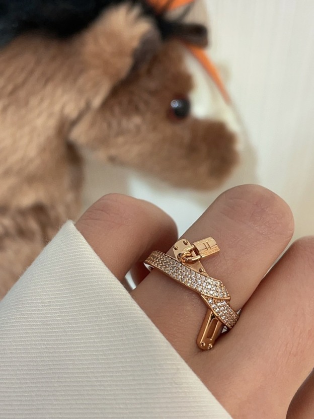 エルメス「Hermès」アイコニック＆クラシック リング コレクション