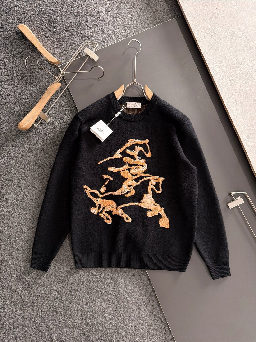 エルメス「Hermès」ペガサス オーナメント ニットプルオーバー