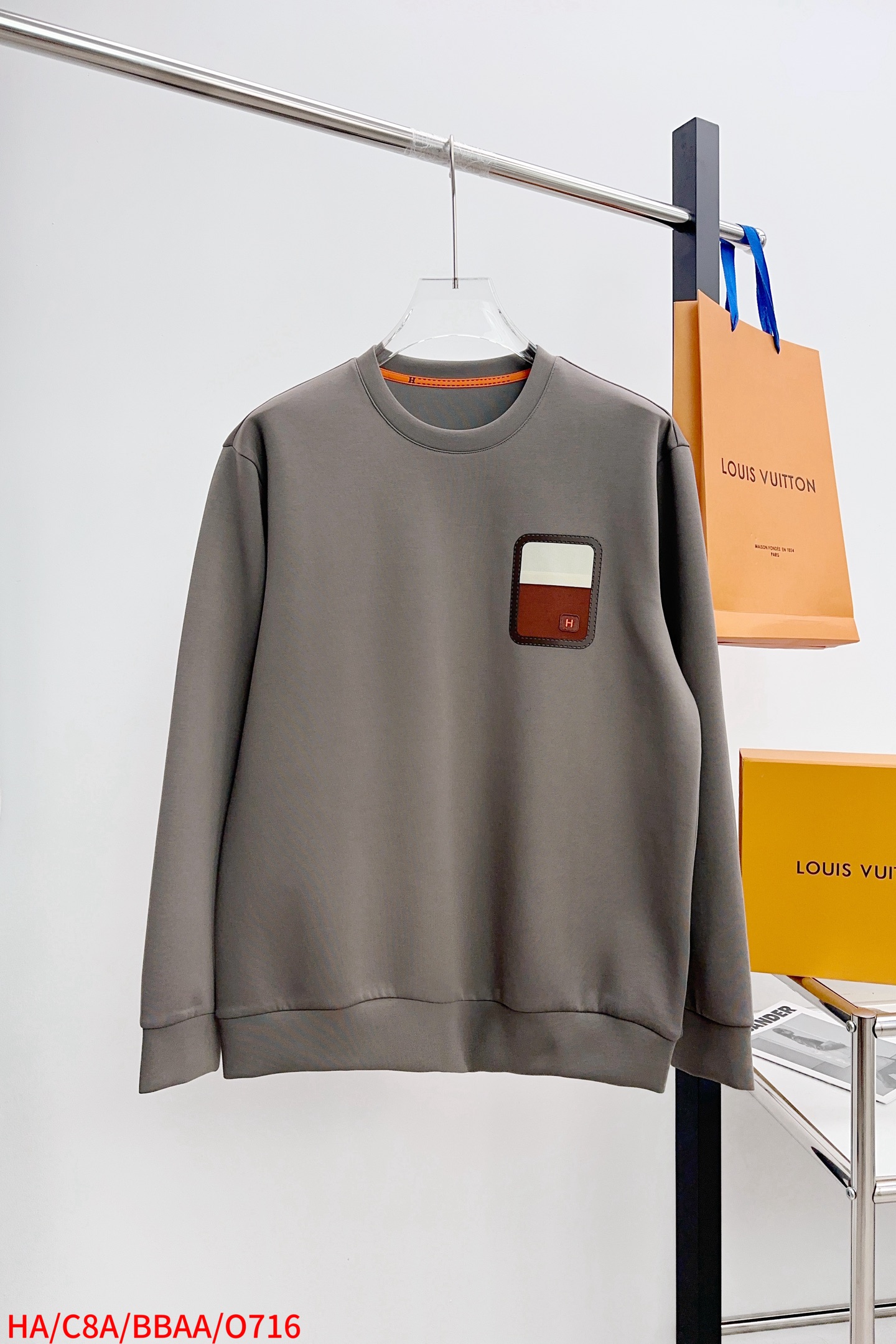 エルメス「Hermès」スウェットプルオーバー