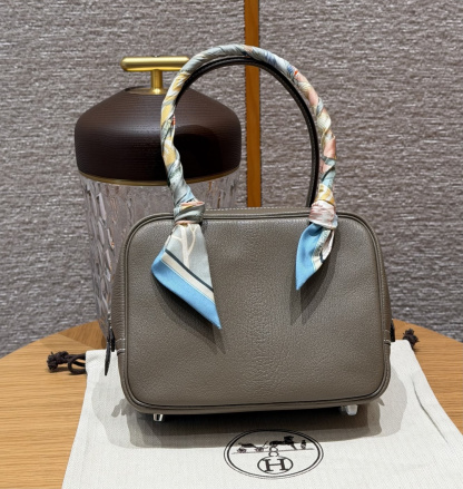 エルメス「Hermès」ミニプリュム バッグ