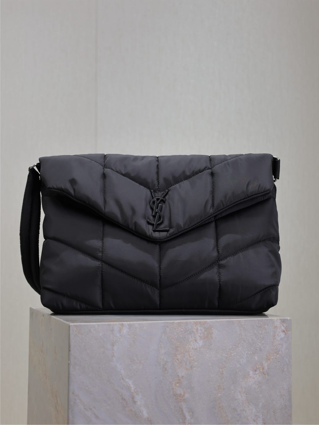 2026サンローラン「Saint Laurent LOULOU PUFFER ナイロン ショルダーバッグ