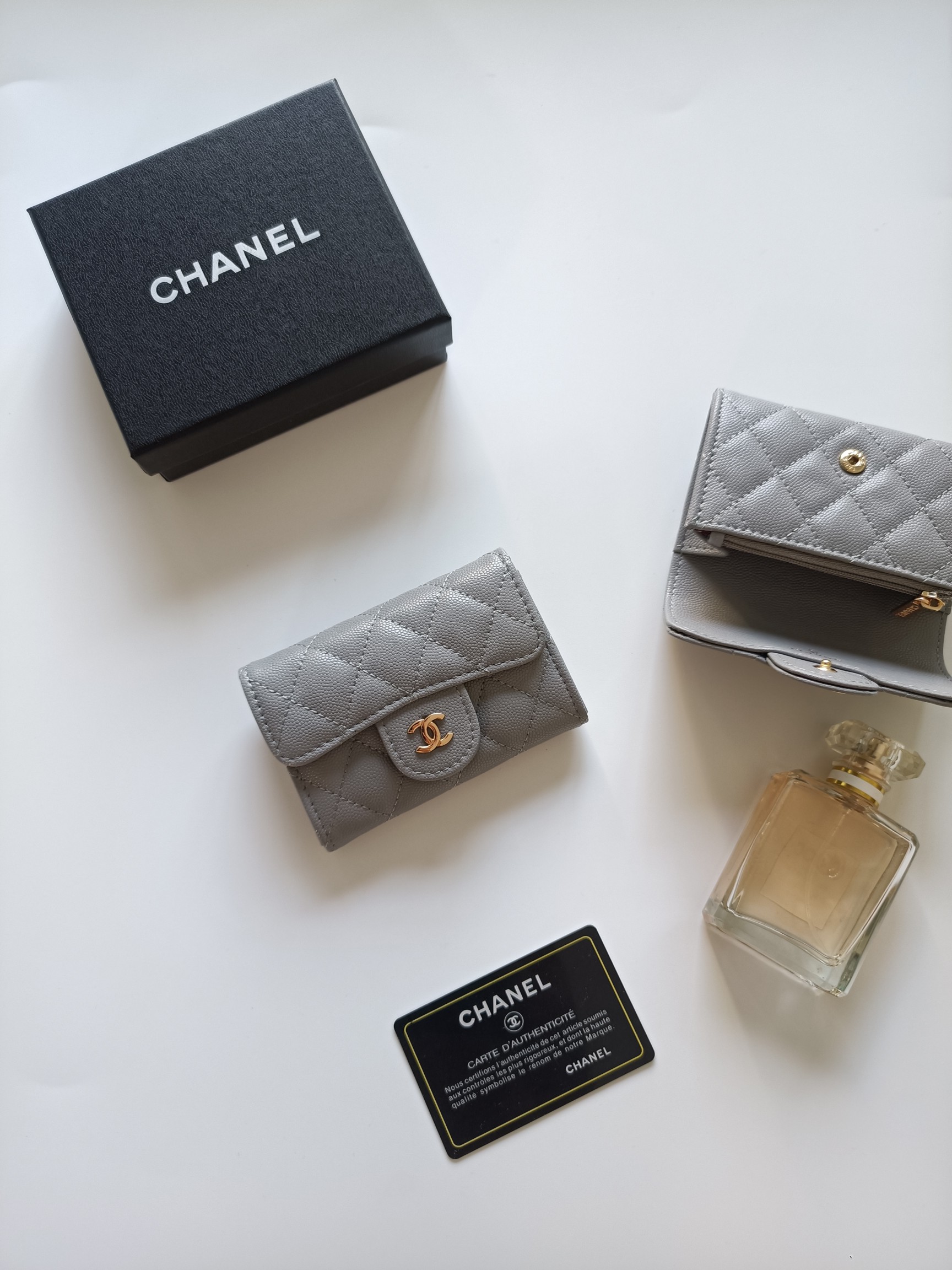 シャネル「Chanel」シャネル クラシック ジップ カードホルダー / コインケース