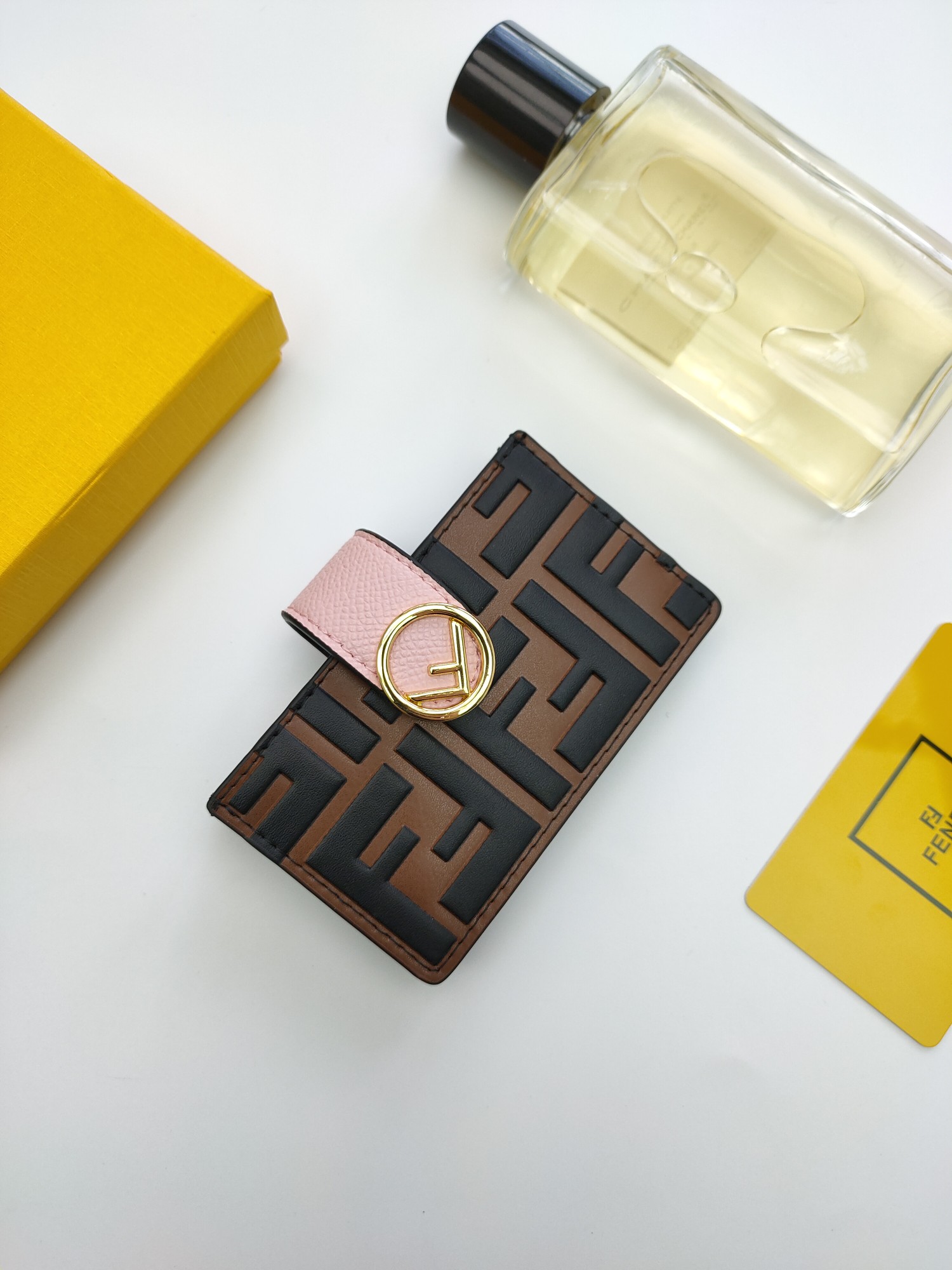 フェンディ「Fendi」フェンディ F is Fendi カードケース / カードホルダー