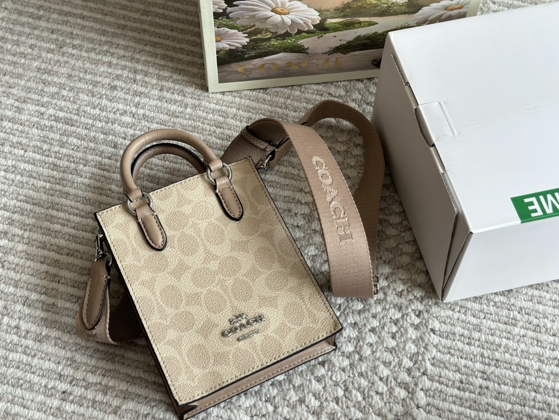 コーチ「Coach」Cally 琴譜包 ショルダーバッグ