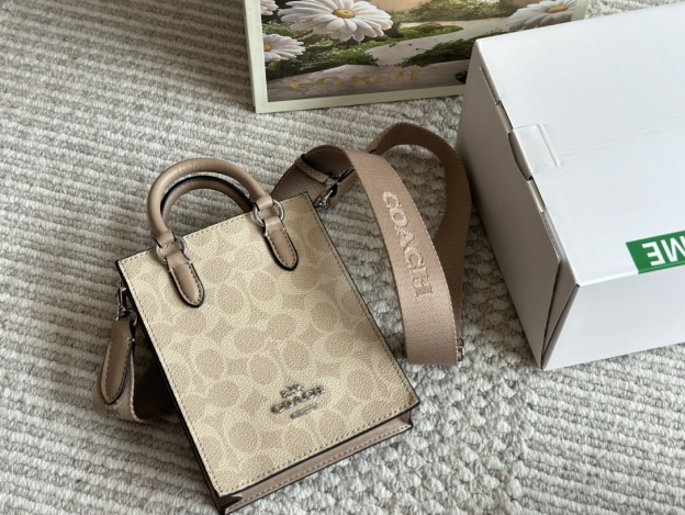 コーチ「Coach」Cally 琴譜包 ショルダーバッグ