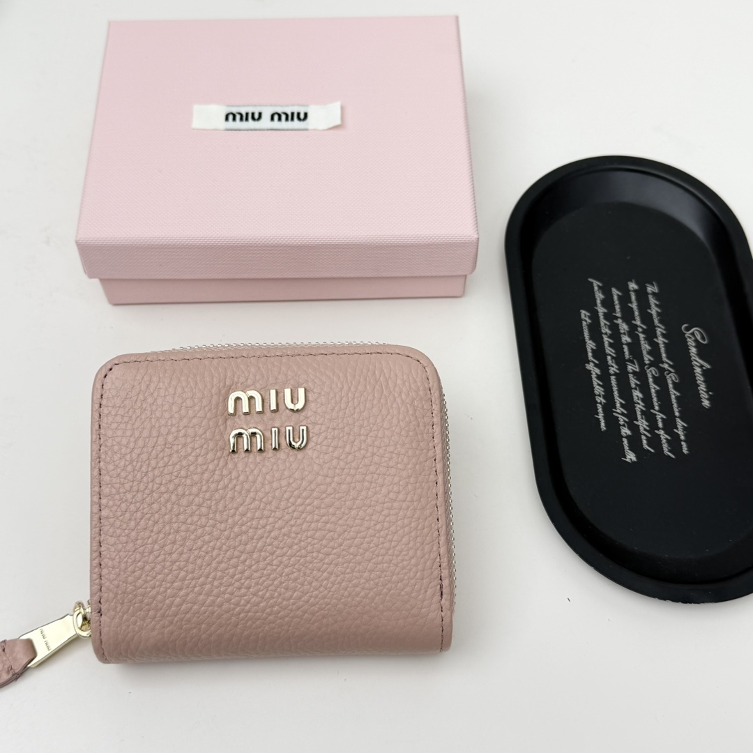 ミュウミュウ「Miu Miu」ミュウミュウ マテラッセ ラムスキン コンパクトバッグ 791 / ショルダーバッグ