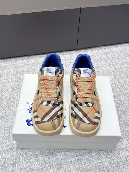 バーバリー「Burberry」バーバリー テラス スニーカー / レザースニーカー