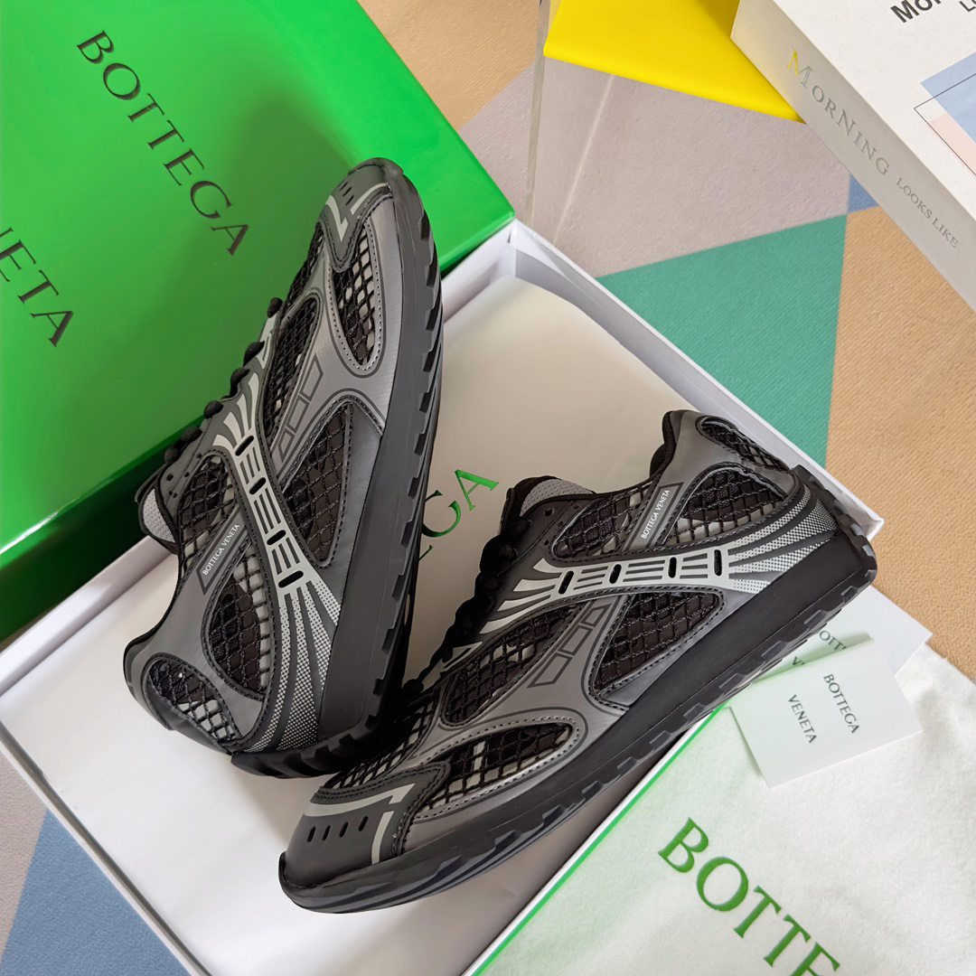 ボッテガ・ヴェネタ「Bottega Veneta」ボッテガ・ヴェネタ オービット スニーカー / ユニセックススポーツシューズ