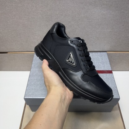 プラダ「Prada」プラダ プレミアムスニーカー (2026年春夏モデル) / レザースニーカー