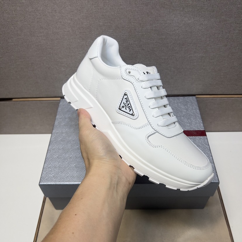 プラダ「Prada」プラダ プレミアムスニーカー (2026年春夏モデル) / レザースニーカー