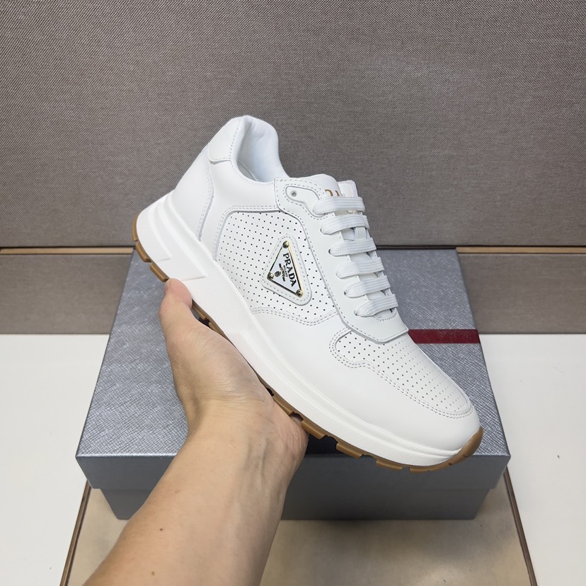 プラダ「Prada」プラダ プレミアムスニーカー (2026年春夏モデル) / レザースニーカー