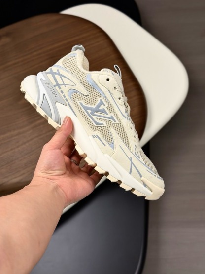 ルイ・ヴィトン「Louis Vuitton」ルイ・ヴィトン ラン 2.0 スニーカー / レザーメッシュスニーカー