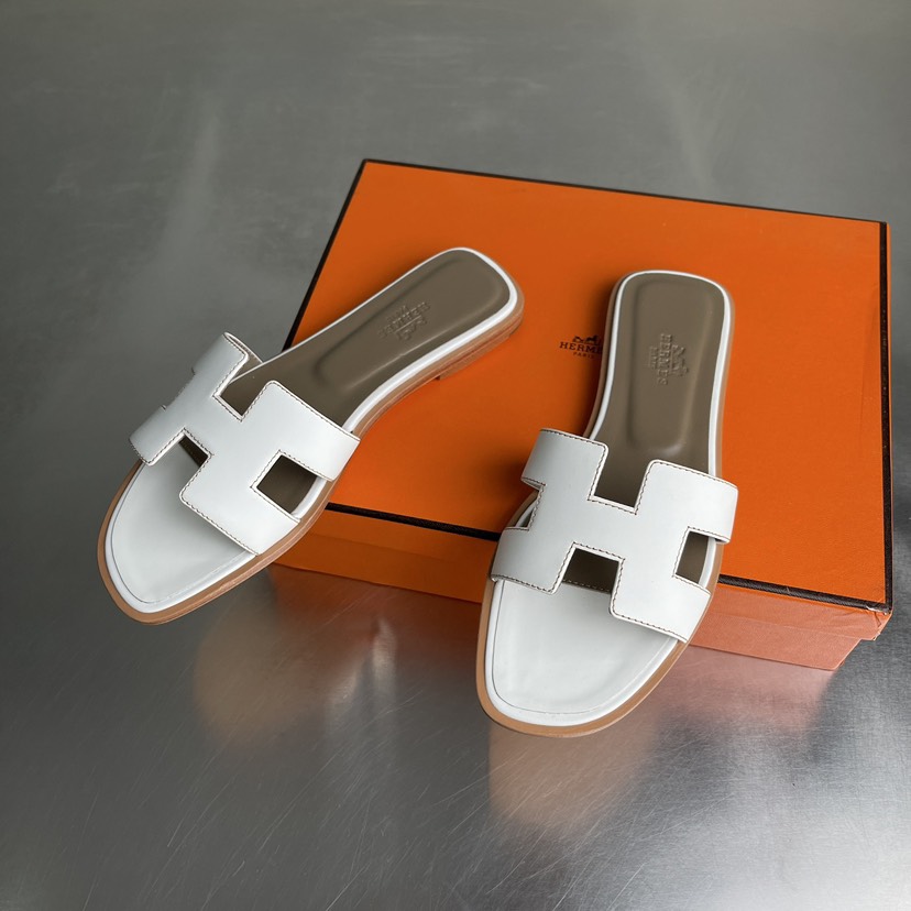 エルメス「Hermès」エルメス オランサンダル / レザースライドサンダル