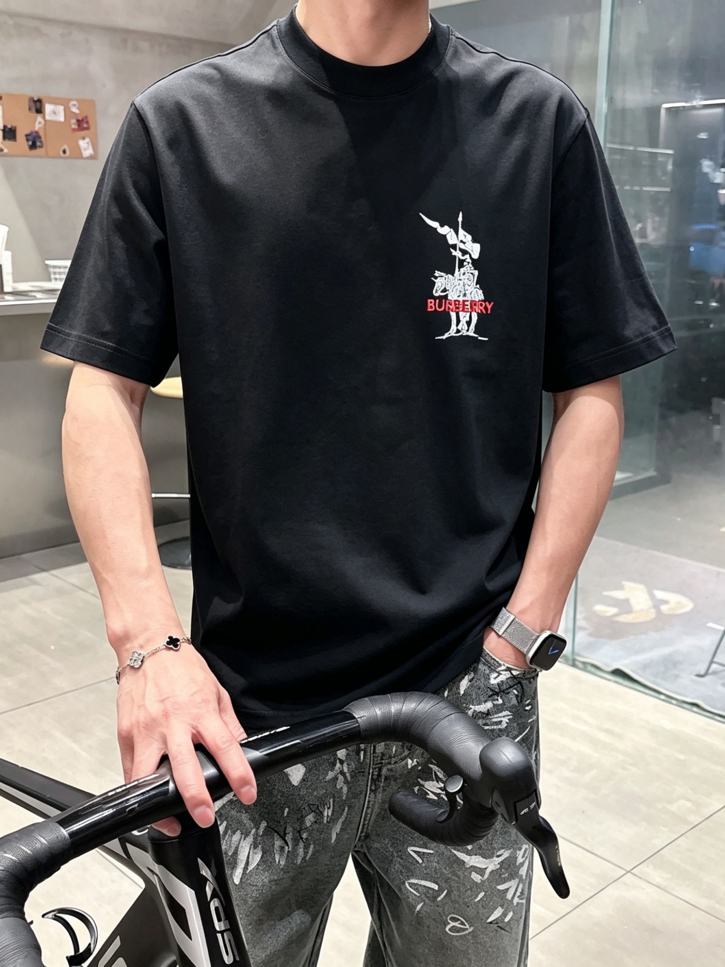 バーバリー「Burberry」ロゴプリントTシャツ / ショートスリーブ クルーネック