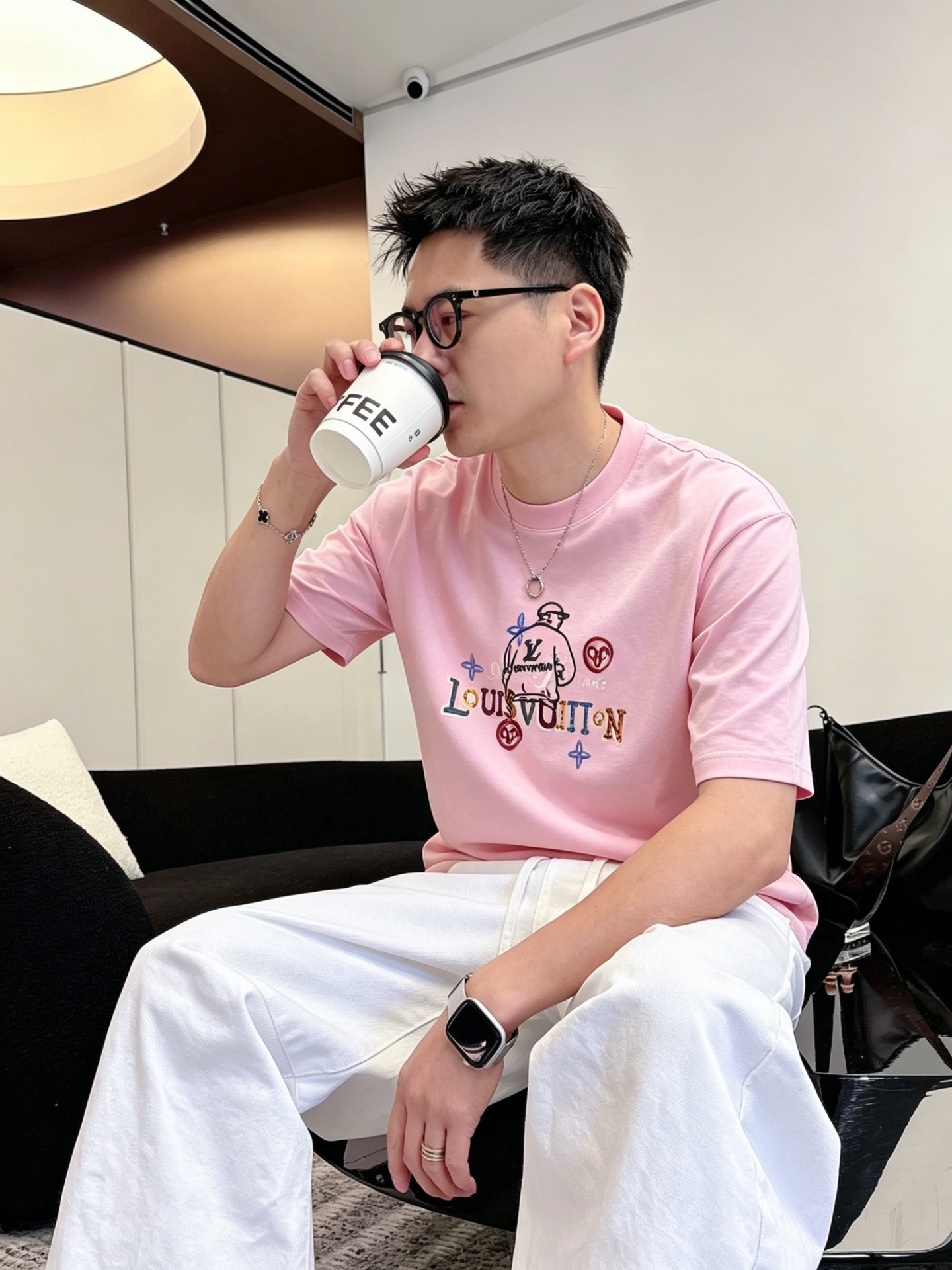 ルイ・ヴィトン「Louis Vuitton」ロゴプリントTシャツ / ショートスリーブ クルーネック
