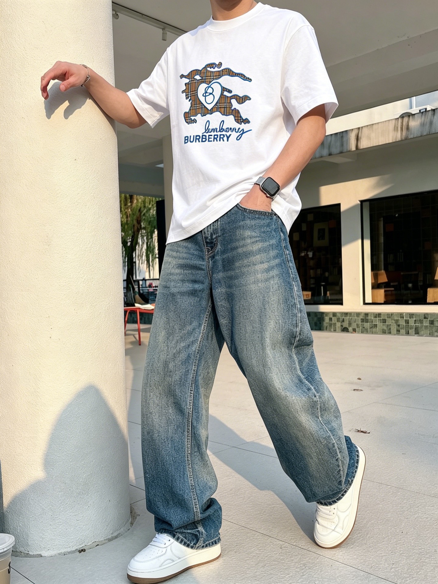 バーバリー「Burberry」ロゴプリントTシャツ / ショートスリーブ クルーネック