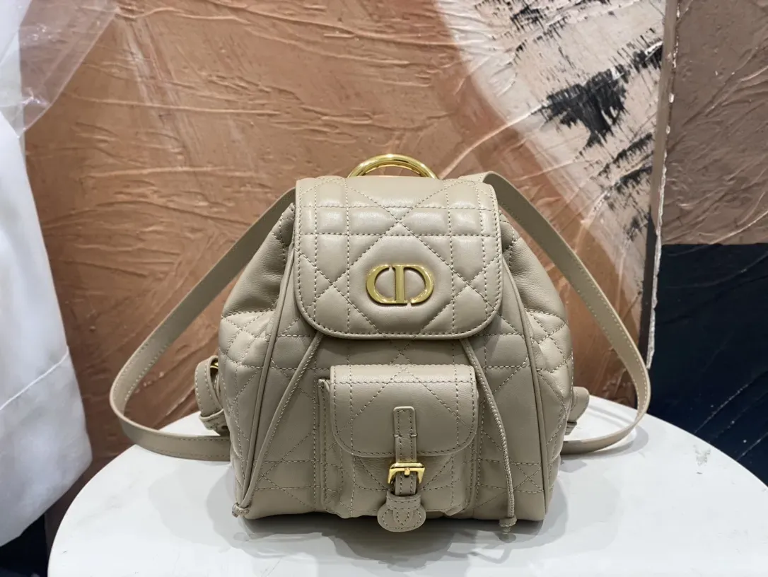 ディオール「Dior」ディオールキャロ バックパック 2025クルーズ プレタポルテコレクション