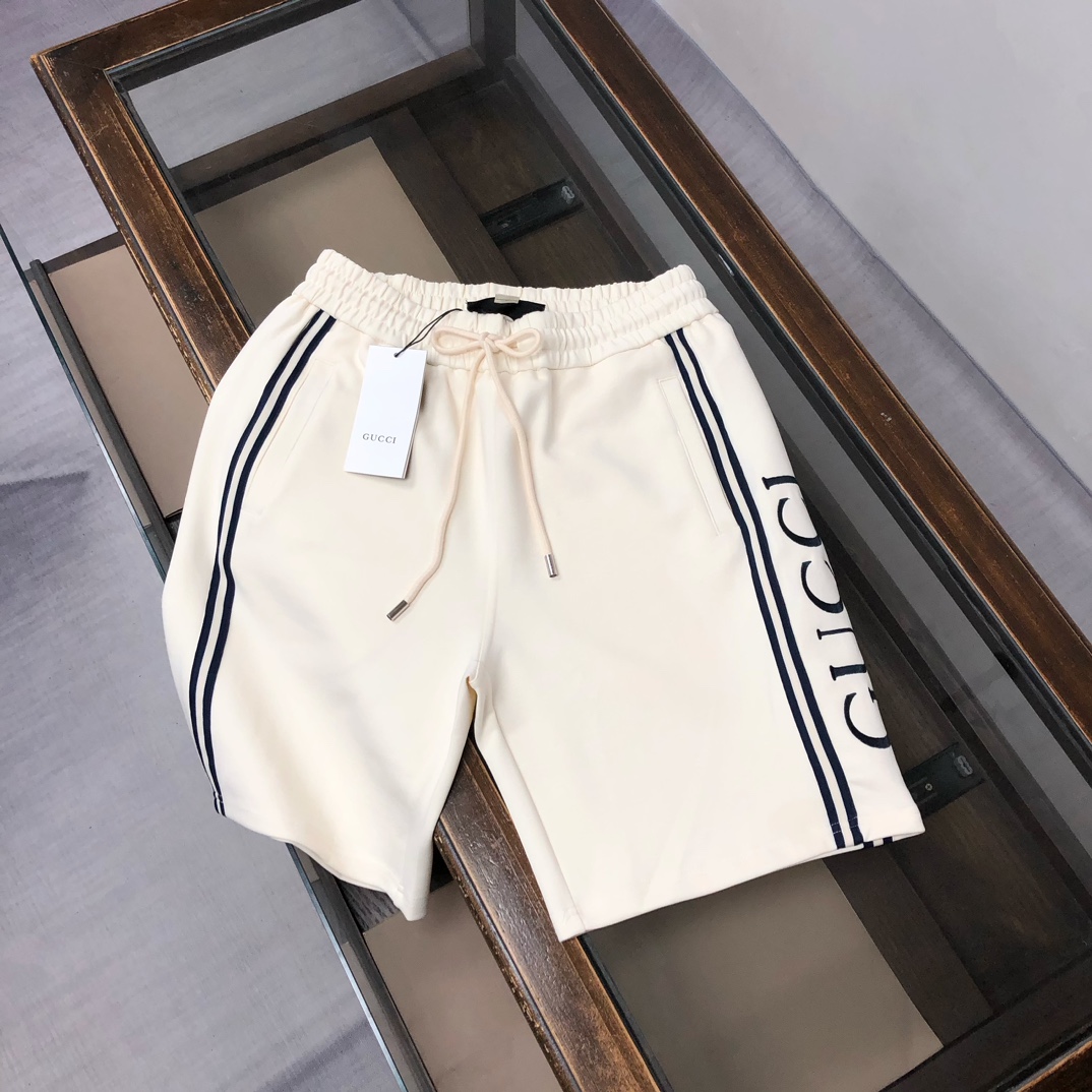 グッチ「Gucci」コットンショーツ / ロゴショーツ