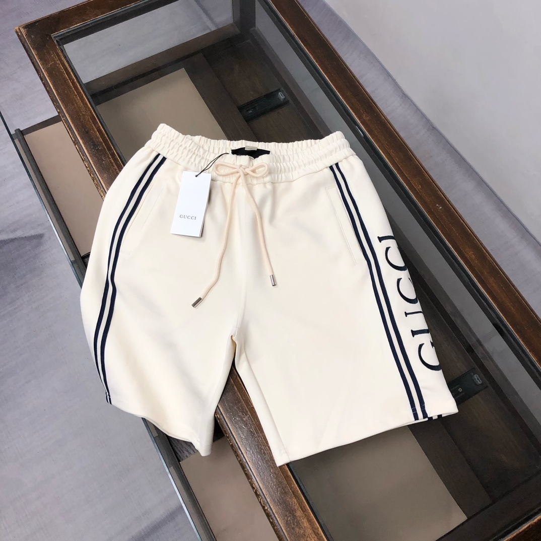グッチ「Gucci」コットンショーツ / ロゴショーツ