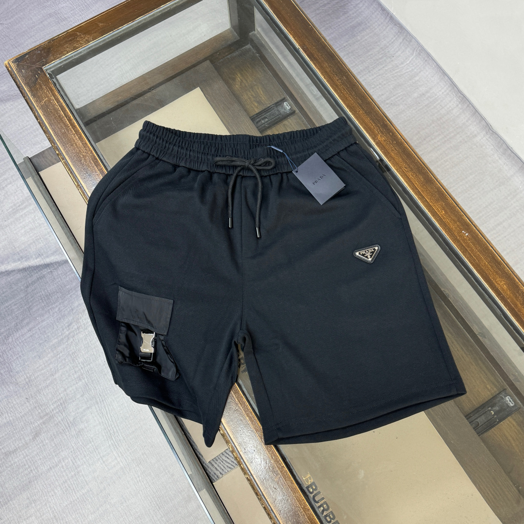 プラダ「Prada」コットンショーツ / ロゴショーツ