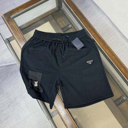 プラダ「Prada」コットンショーツ / ロゴショーツ
