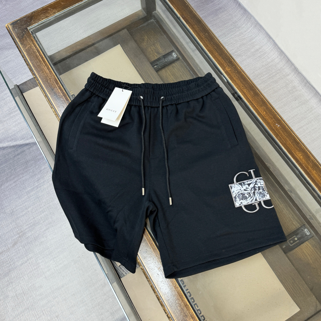 グッチ「Gucci」コットンショーツ / ロゴショーツ