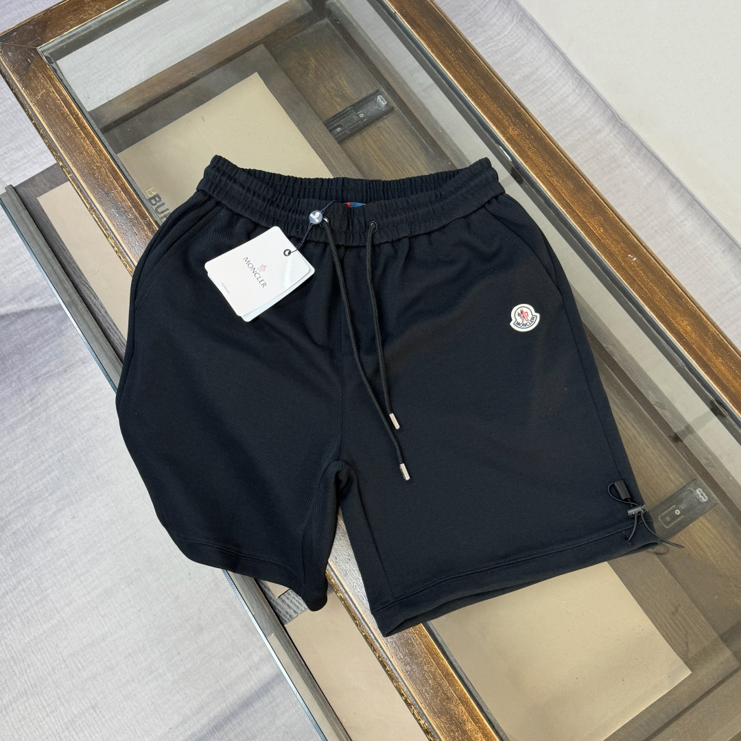 MONCLERコットンショーツ / ロゴショーツ