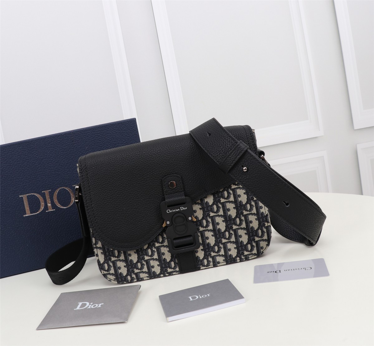 ディオール「Dior」「Oblique」ブラックジャカード＆グレインドレザー カードケース