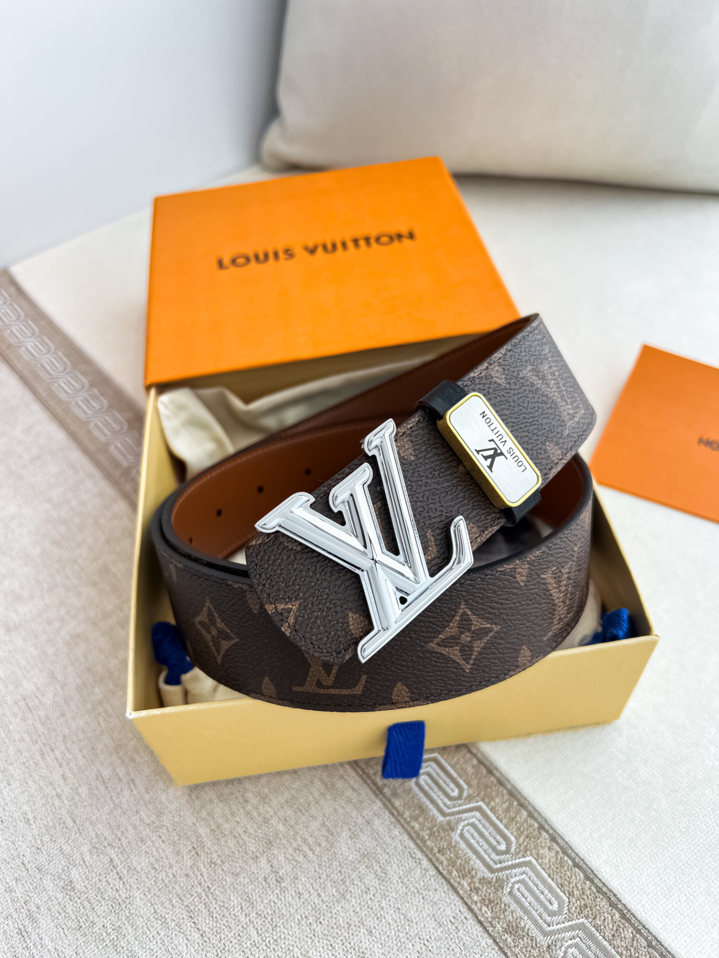 ルイ・ヴィトン「Louis Vuitton」プレミアム トゴレザーベルト / ハイエンドウエストベルト