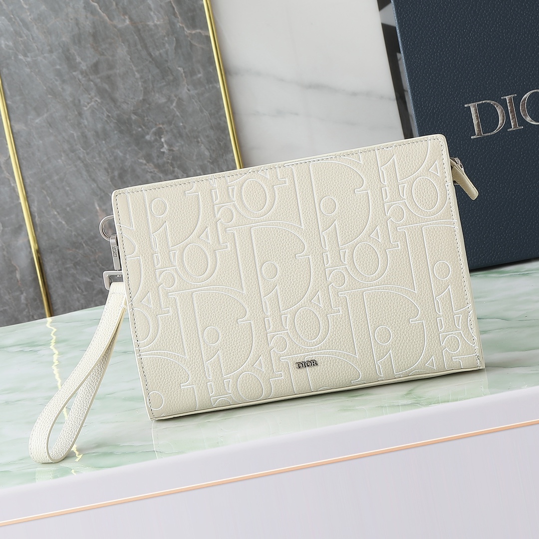 ディオール「Dior」 GRAVITY OUTLINE トライアングルポーチ