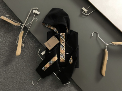 バーバリー「Burberry」バーバリー チェックフード スウェットシャツ / ロングスリーブ プルオーバー