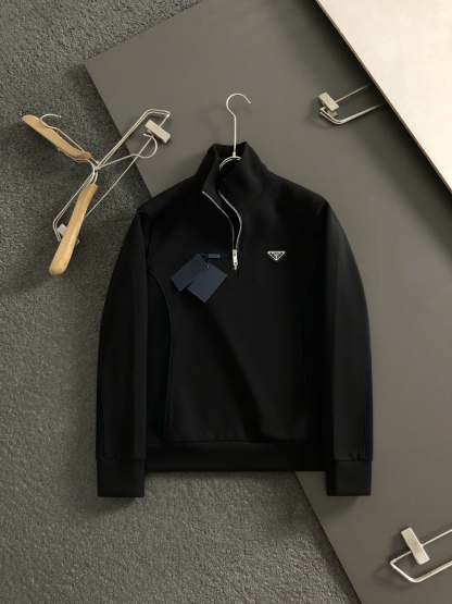 プラダ「Prada」プラダ リサイクルダブルジャージー ジップアップスウェットシャツ / プルオーバー